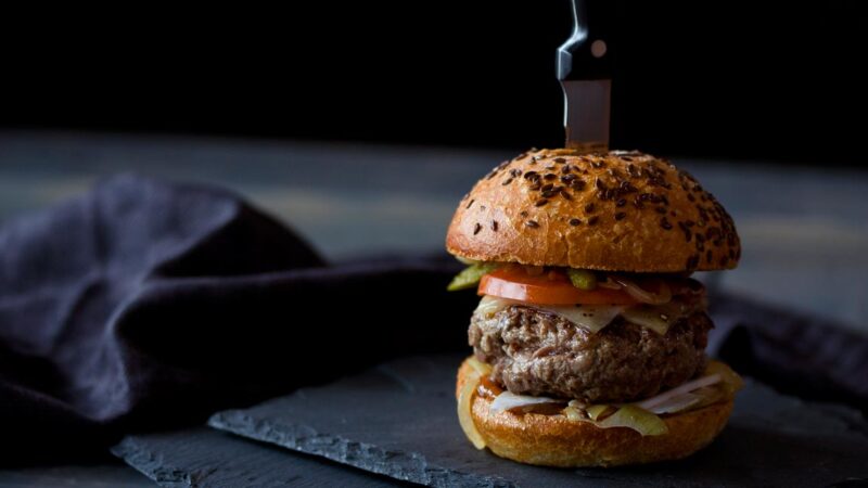 ハンバーガーメニューを検討する